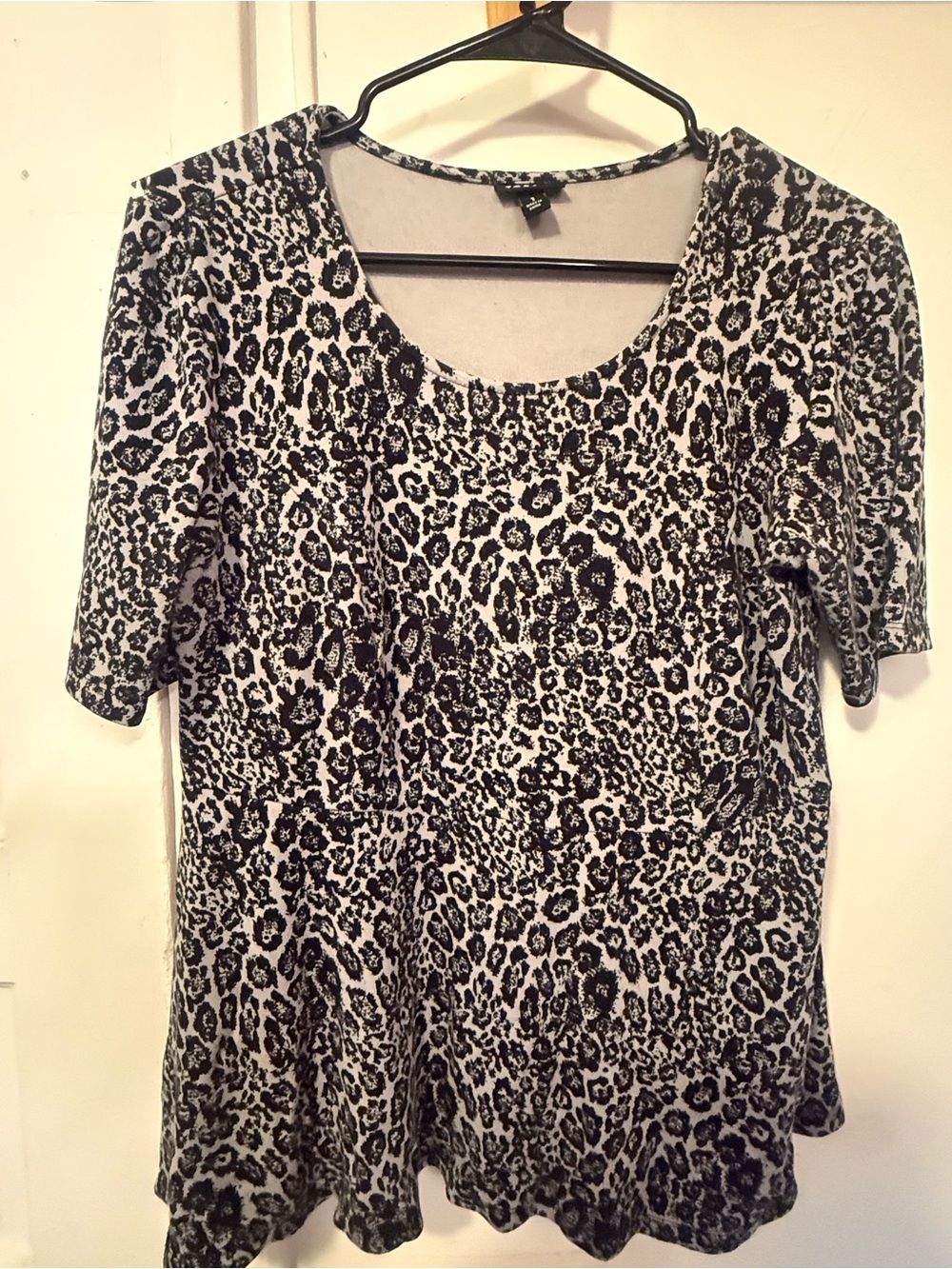 torrid Black and White Leopard Scoop Neck Tunic